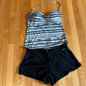 Tankini top size 10 black and white, bottoms size M